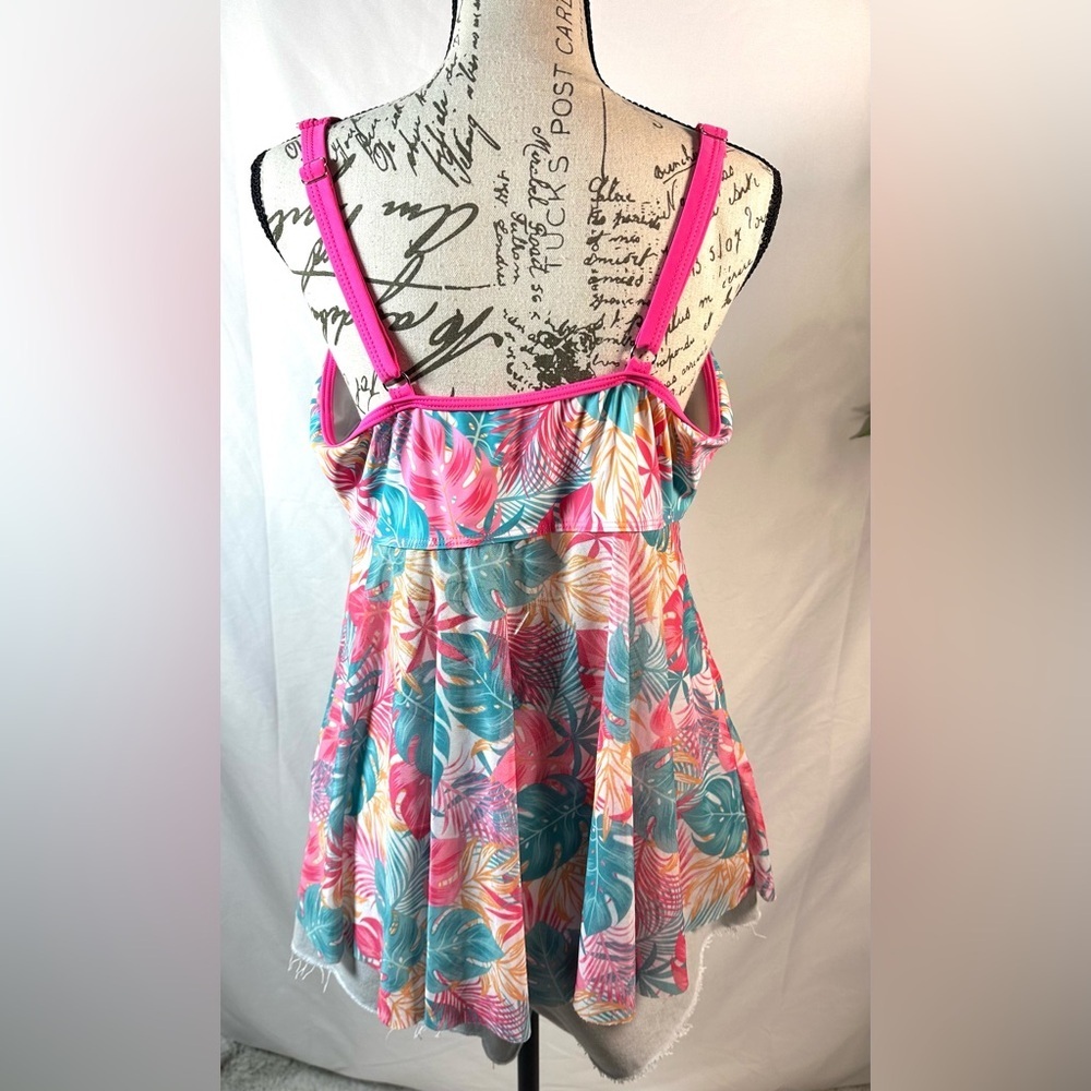 Pink and Blue Floral Swim tankini  with Fit-and-Flare Design ☀️🌴 - Picture 4 of 12
